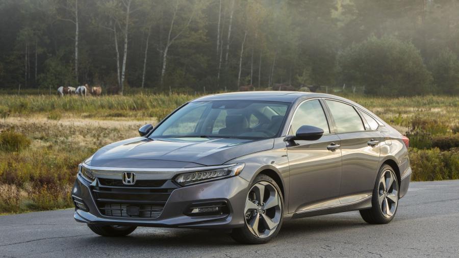 Honda Accord Touring Hybrid 2017 года  (NA) (фото 60 из 170)